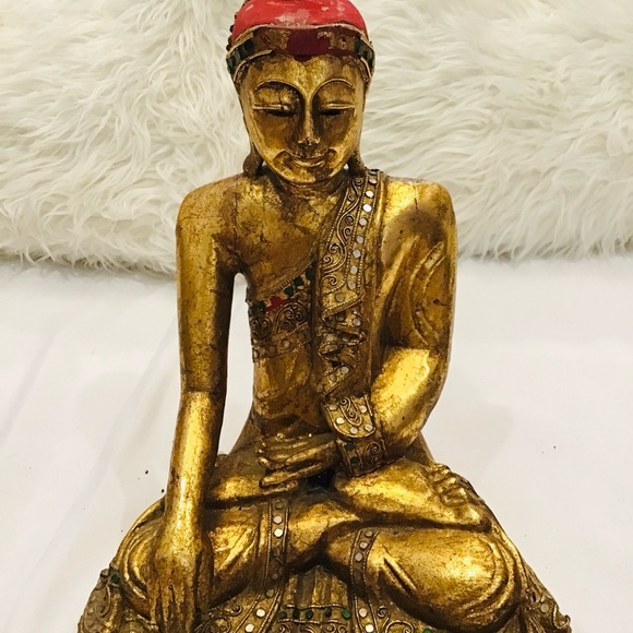 Gold Buddha Statue with Red Accents - Picture 5 of 13